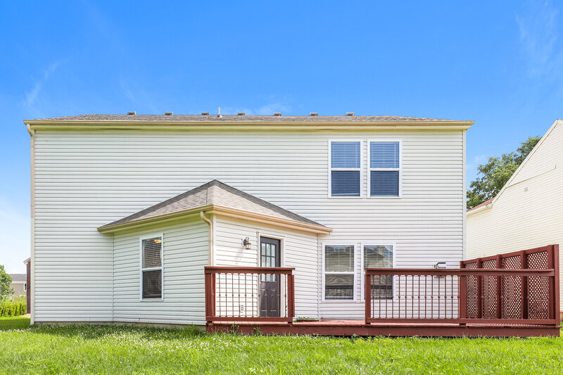 2,270/Mo, 10392 Split Rock Way Indianapolis, IN 46234 Rear View