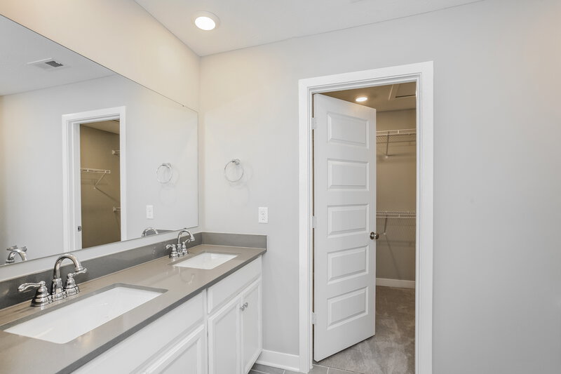 1,980/Mo, 8050 Wagman St Camby, IN 46113 Main Bathroom View