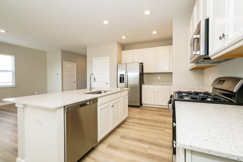 2,140/Mo, 8043 Wagman St Camby, IN 46113 Kitchen View 3