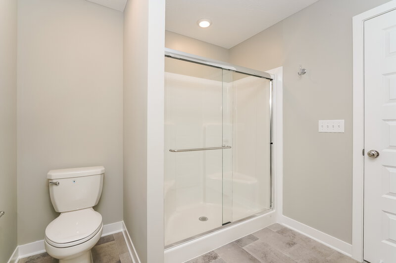 2,140/Mo, 8043 Wagman St Camby, IN 46113 Bathroom View