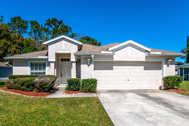 1,570/Mo, 717 Carriage Hill Dr Jacksonville, FL 32218