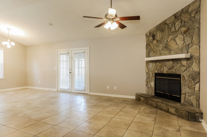 1,815/Mo, 1305 Rushing Dr Orange Park, FL 32065 Living Room View