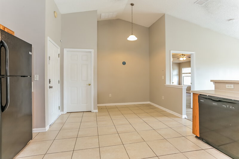 1,875/Mo, 7749 Westport Bay Dr Jacksonville, FL 32244 Dining Room View 2