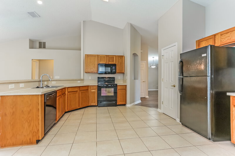 1,875/Mo, 7749 Westport Bay Dr Jacksonville, FL 32244 Kitchen View