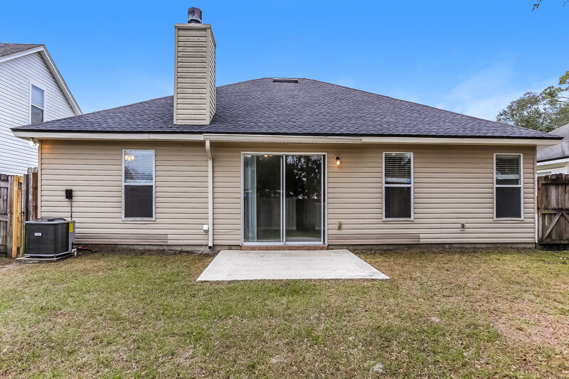 1,875/Mo, 7749 Westport Bay Dr Jacksonville, FL 32244 Rear View
