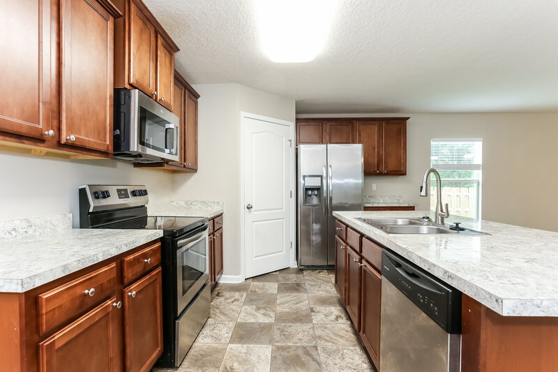 1,845/Mo, 11454 Carson Lake Dr Jacksonville, FL 32221 Kitchen View