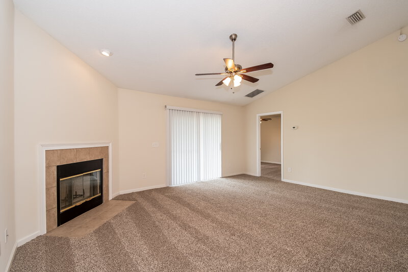 1,815/Mo, 7057 Rapid River Dr W Jacksonville, FL 32219 Living Room View
