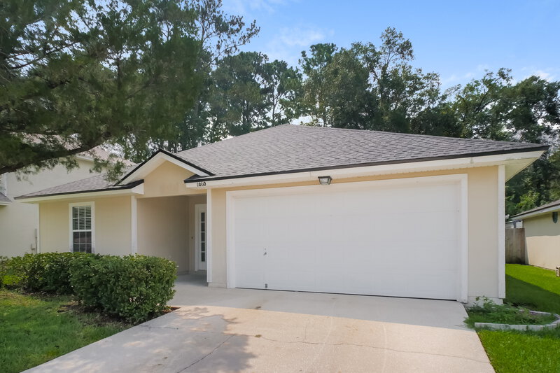 1,850/Mo, 1060 Buccaneer Blvd Green Cove Springs, FL 32043 Front View