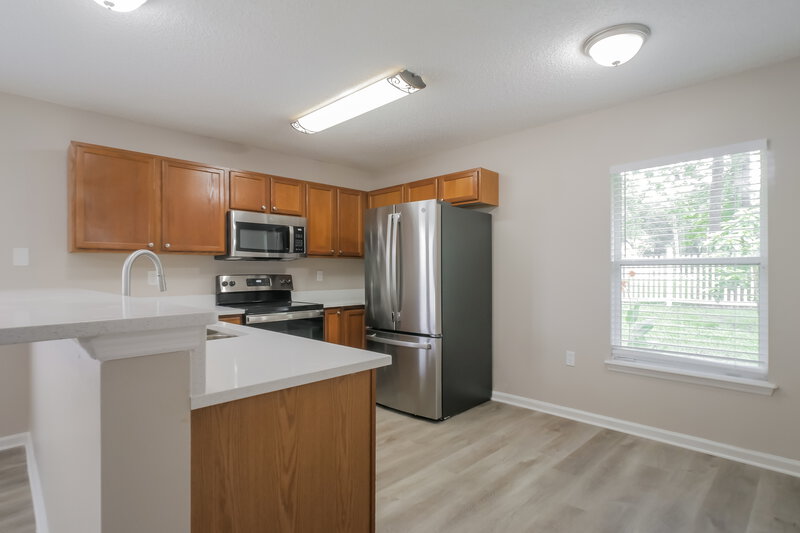 1,850/Mo, 1060 Buccaneer Blvd Green Cove Springs, FL 32043 Kitchen View