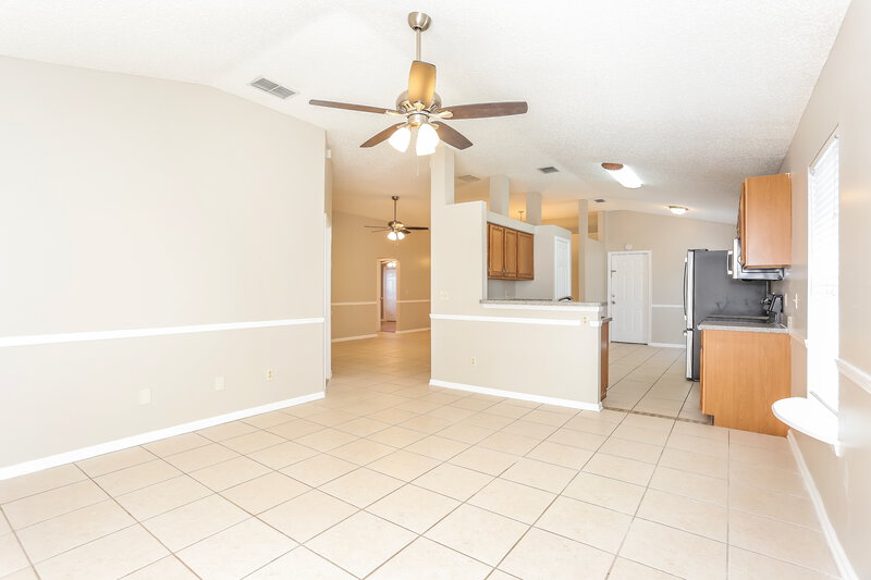 1,970/Mo, 2076 Frogmore Dr Middleburg, FL 32068 Living Room View 2
