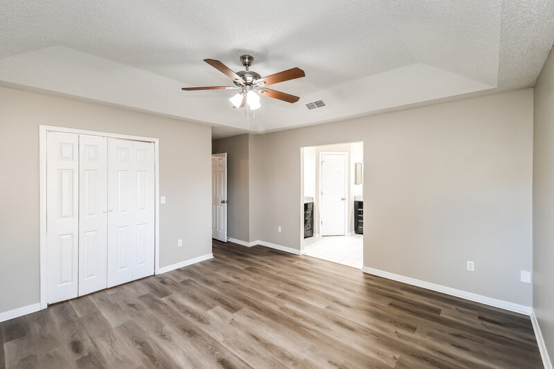 1,900/Mo, 8475 Charlesgate Cir E Jacksonville, FL 32244 Main Bedroom View 2