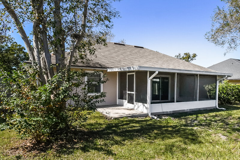 1,900/Mo, 8475 Charlesgate Cir E Jacksonville, FL 32244 Rear View