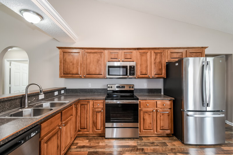 2,155/Mo, 2908 Majestic Oaks Ln Green Cove Springs, FL 32043 Kitchen View