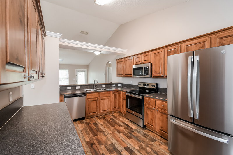 2,155/Mo, 2908 Majestic Oaks Ln Green Cove Springs, FL 32043 Kitchen View 2