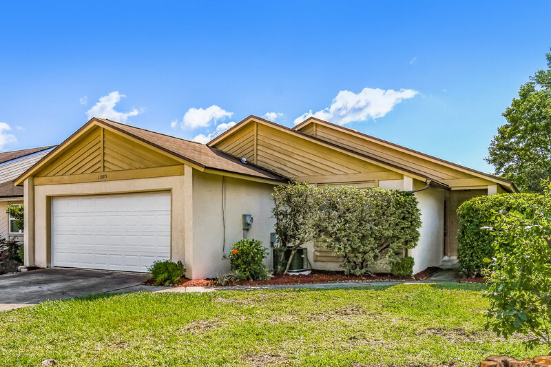 2,400/Mo, 11325 McNichols Ct Jacksonville, FL 32223 Front View