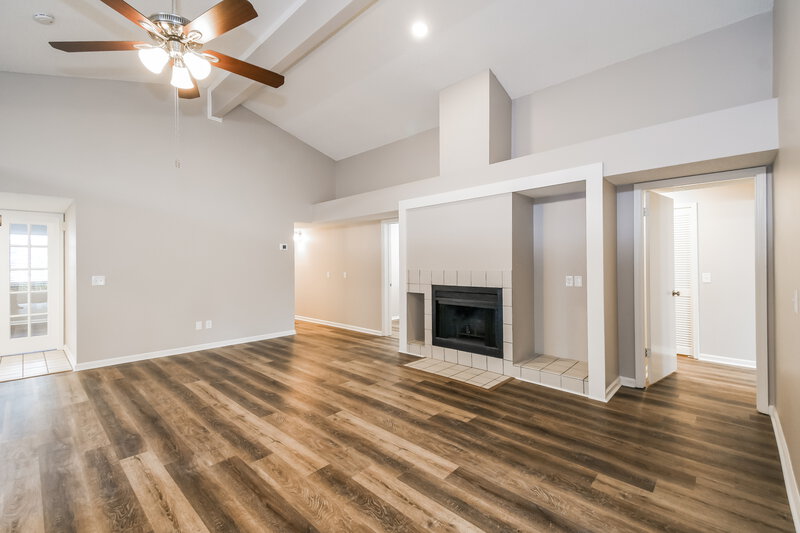 2,400/Mo, 11325 McNichols Ct Jacksonville, FL 32223 Living Room View