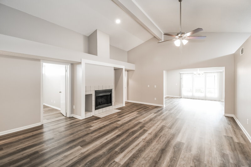 2,400/Mo, 11325 McNichols Ct Jacksonville, FL 32223 Living Room View 2