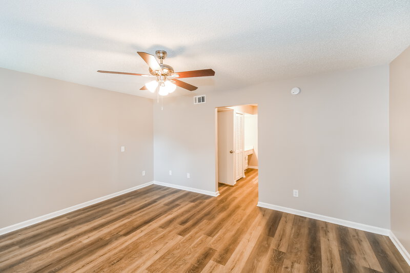 2,400/Mo, 11325 McNichols Ct Jacksonville, FL 32223 Main Bedroom View 2