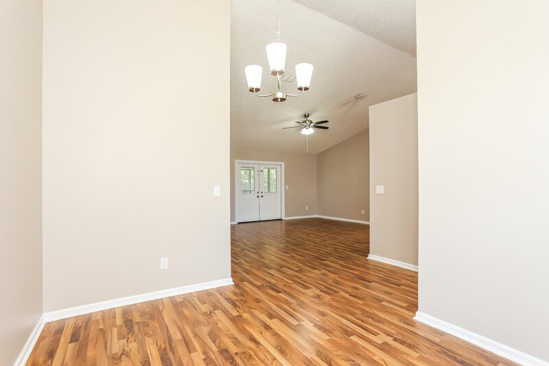 1,970/Mo, 3349 Citation Dr Green Cove Springs, FL 32043 Dining Room View 2