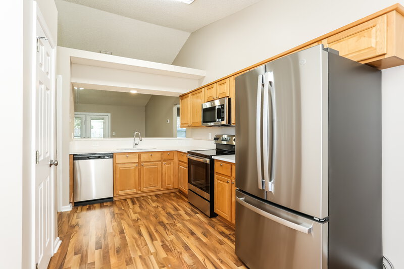 1,970/Mo, 3349 Citation Dr Green Cove Springs, FL 32043 Kitchen View