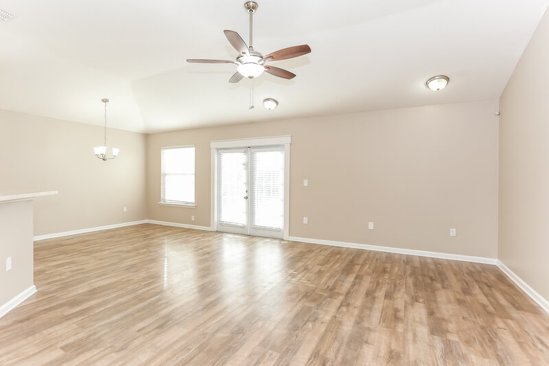 1,945/Mo, 2836 Cross Creek Dr Green Cove Springs, FL 32043 Living Room View 2