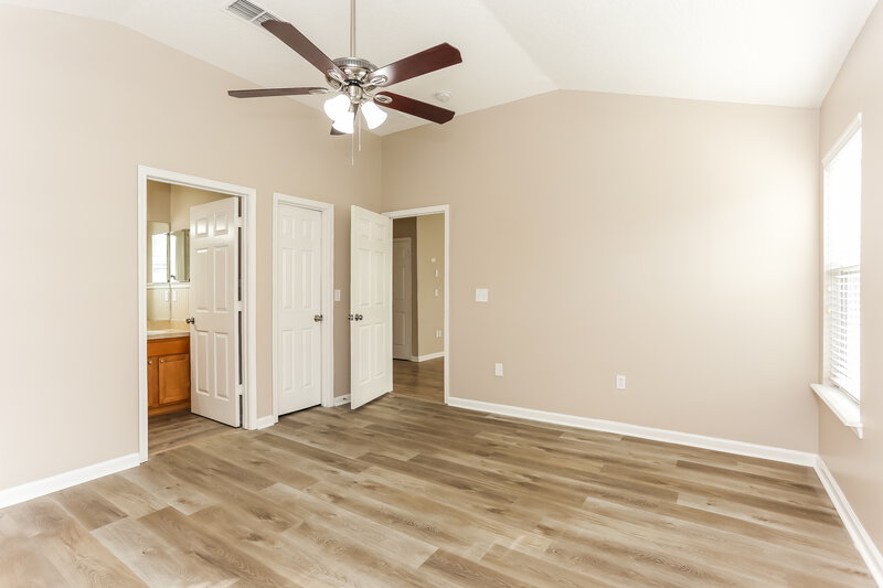 1,945/Mo, 2836 Cross Creek Dr Green Cove Springs, FL 32043 Main Bedroom View