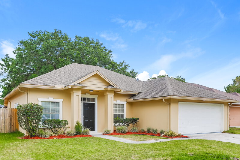 2,315/Mo, 9641 Pritmore Rd E Jacksonville, FL 32257 Front View