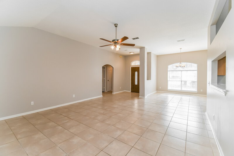 2,005/Mo, 675 Scarlet View Ct Orange Park, FL 32073 Living Room View 2