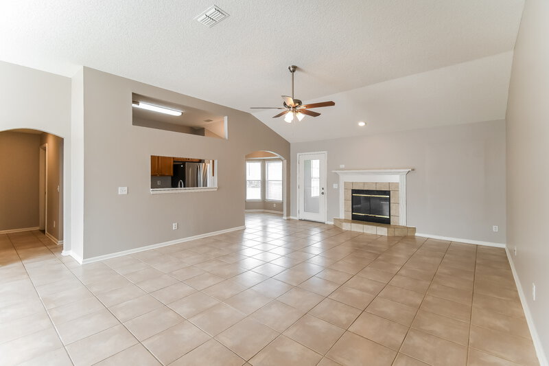 2,005/Mo, 675 Scarlet View Ct Orange Park, FL 32073 Living Room View 3
