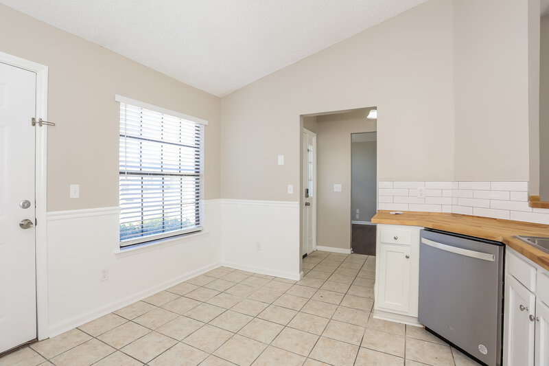 2,410/Mo, 7609 Cinnamon Tea Ct Jacksonville, FL 32244 Breakfast Nook View