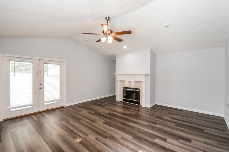 2,820/Mo, 8030 Welbeck Ln Jacksonville, FL 32244 Living Room View