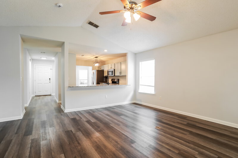 1,910/Mo, 8030 Welbeck Ln Jacksonville, FL 32244 Living Room View 3