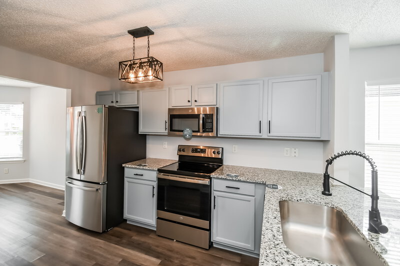 2,820/Mo, 8030 Welbeck Ln Jacksonville, FL 32244 Kitchen View
