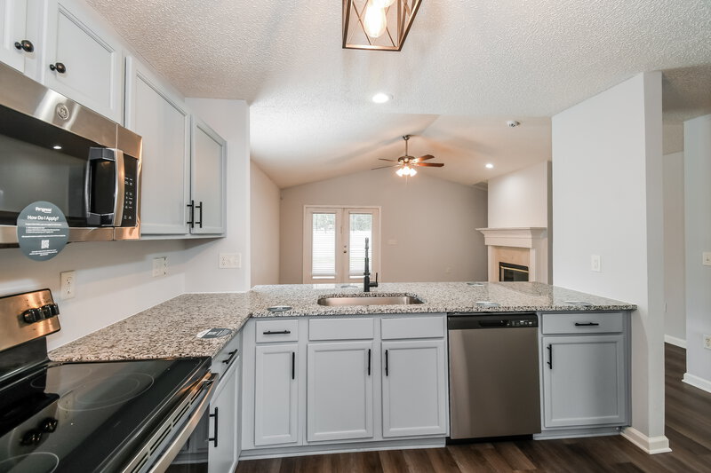 2,820/Mo, 8030 Welbeck Ln Jacksonville, FL 32244 Kitchen View 2