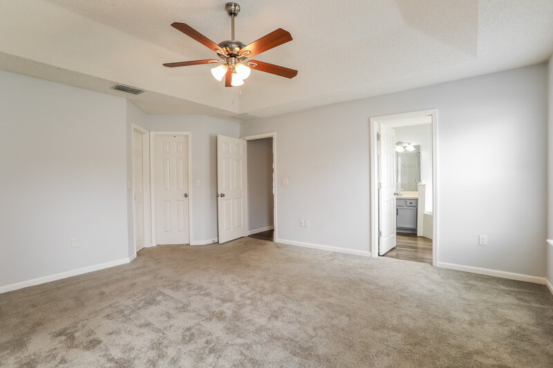 1,910/Mo, 8030 Welbeck Ln Jacksonville, FL 32244 Main Bedroom View 2