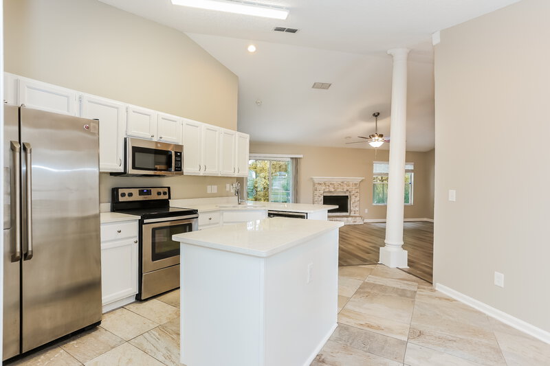 1,970/Mo, 1554 Mountain Lake Dr W Jacksonville, FL 32221 Kitchen View 3