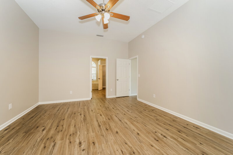 2,200/Mo, 14056 Fish Eagle Dr E Jacksonville, FL 32226 Main Bedroom View 2