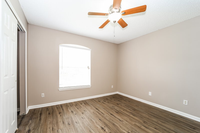 1,560/Mo, 2859 Centerwood Dr N Jacksonville, FL 32218 Bedroom View