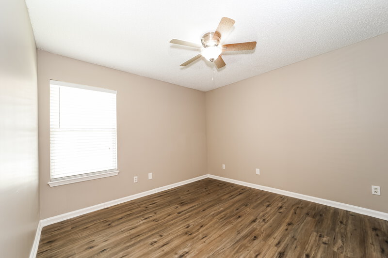 1,560/Mo, 2859 Centerwood Dr N Jacksonville, FL 32218 Bedroom View 3