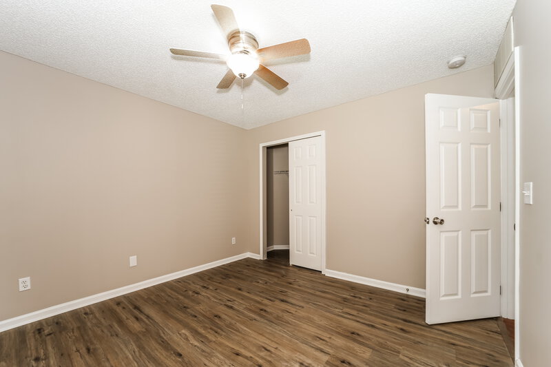 1,560/Mo, 2859 Centerwood Dr N Jacksonville, FL 32218 Bedroom View 4