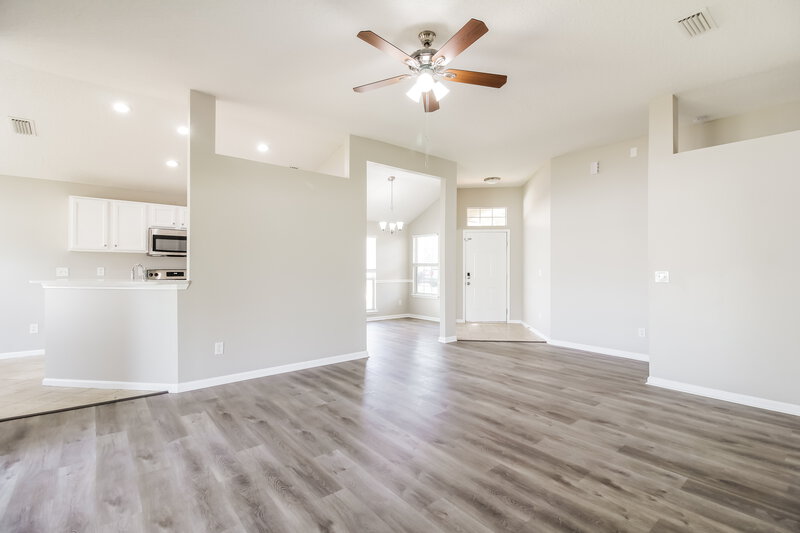 2,115/Mo, 86275 Evergreen Pl Yulee, FL 32097 Living Room View 2