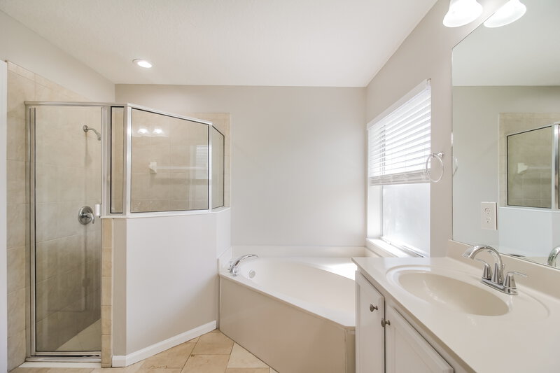 2,115/Mo, 86275 Evergreen Pl Yulee, FL 32097 Main Bathroom View