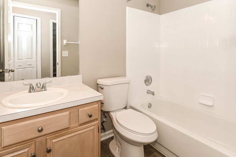 3,030/Mo, 8840 Saint Lucia Ct Jacksonville, FL 32256 Bathroom View