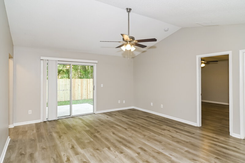 1,825/Mo, 11135 Lauren Oak Ln Jacksonville, FL 32221 Dining Room View