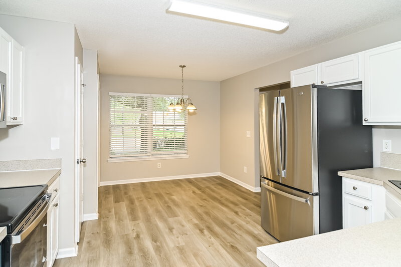 1,825/Mo, 11135 Lauren Oak Ln Jacksonville, FL 32221 Dining Room View 3