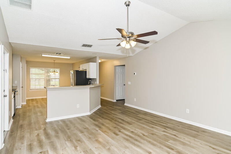 1,825/Mo, 11135 Lauren Oak Ln Jacksonville, FL 32221 Dining Room View 4