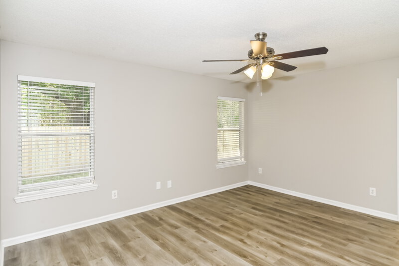 1,825/Mo, 11135 Lauren Oak Ln Jacksonville, FL 32221 Main Bedroom View