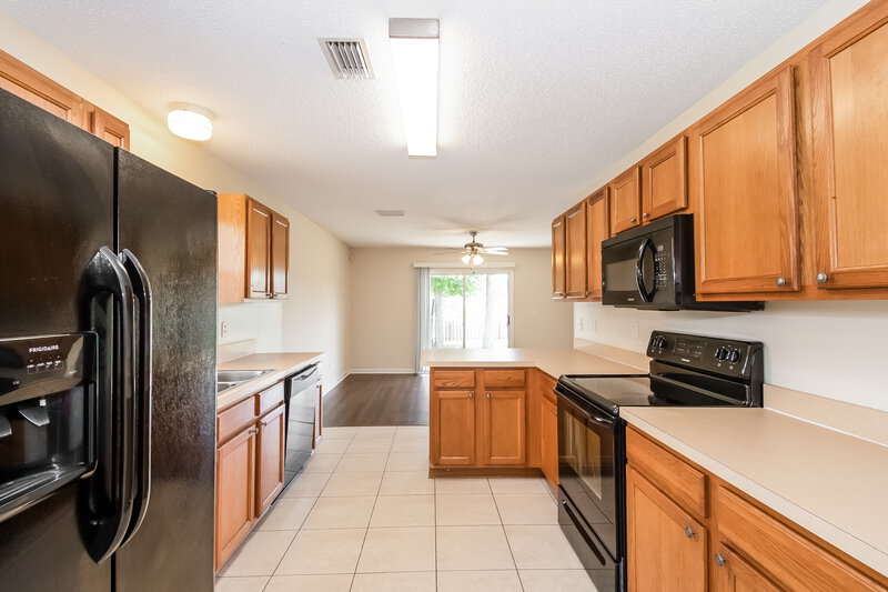1,890/Mo, 3729 August Crossing Ct Jacksonville, FL 32210 Kitchen View 2