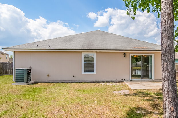 2,650/Mo, 3729 August Crossing Ct Jacksonville, FL 32210 Rear View