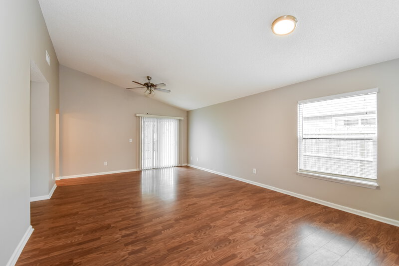 1,940/Mo, 1976 Hunters Trace Cir Middleburg, FL 32068 Misc View 2